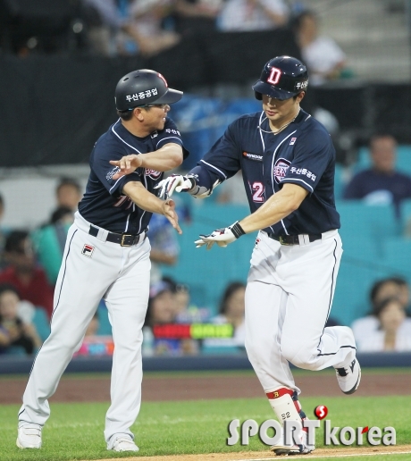 김재환 `연타석 홈런이에요!`