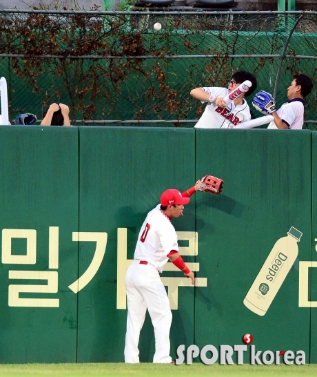 김강민 `어떻게 홈런이 된거야?`