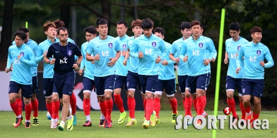 중국전 대비하는 축구대표팀