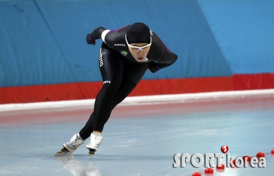 `빙속여제` 이상화, 500m에 이어 1,000m도 우승