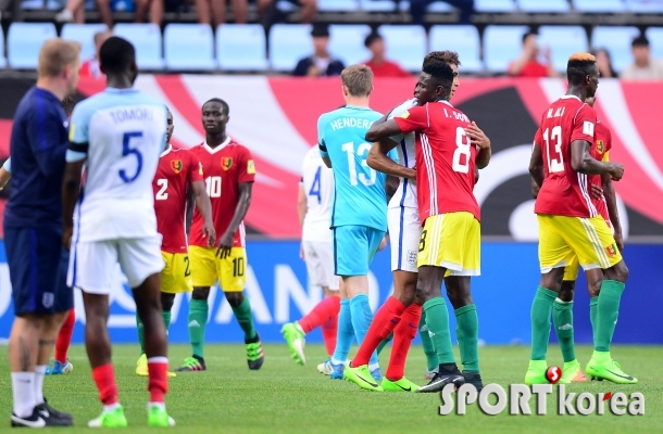 잉글랜드-기니 `1-1 무승부 기록!`