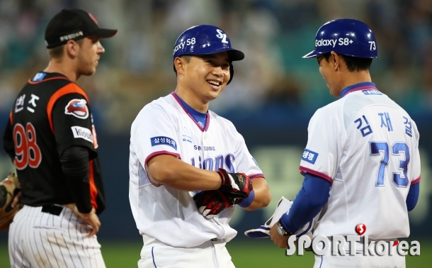 싹쓸이 3루타 김헌곤 `5번타자 역활 해냈어요`