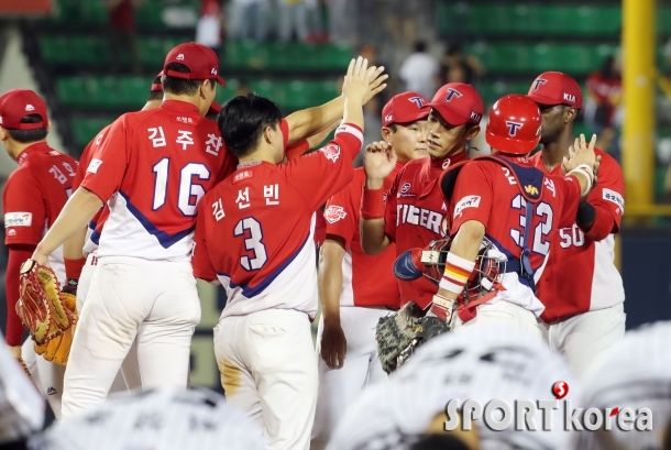 KIA `KBO 신기록` KIA, 5경기 66득점