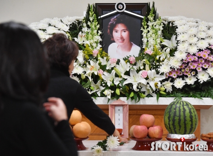 서울성모병원 장례식장에 마련된 故 이미지의 빈소