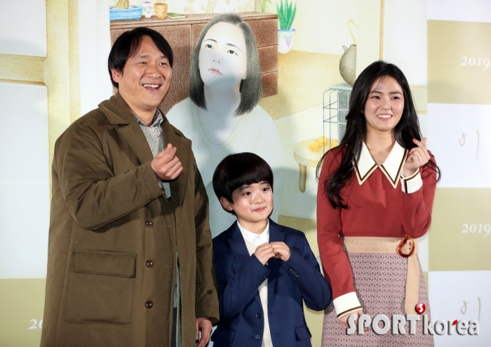 `이월` 이주원-박시완-조민경, 사랑의 가족사진