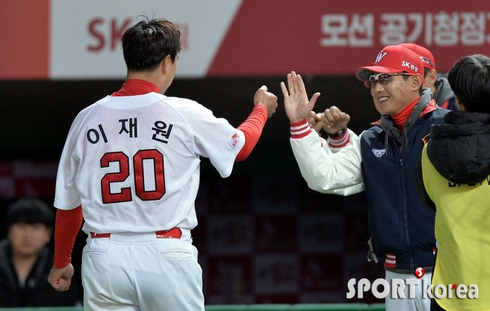 SK, LG에 3-1 짜릿한 끝내기 승리!