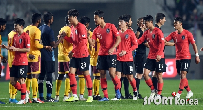 한국, 스리랑카에 8-0 대승!