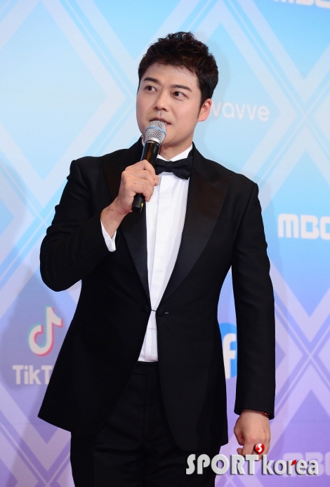 전현무 `MC 겸 대상 후보`