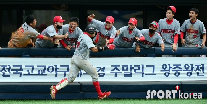 김성용 `삼중살의 악몽을 투런포로`