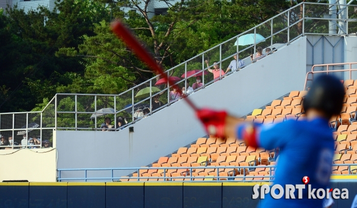 황금사자기 결승 `코로나19도 못 말리는 야구열기`