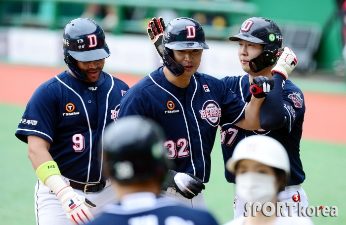 김재환 `선제 3점 홈런포 가동~`