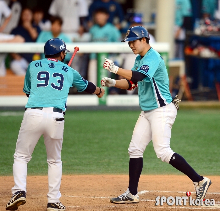 박민우, 달아나는 3호 솔로 홈런