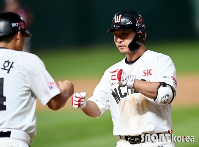 3안타 김성현 `역전타의 주인공!`