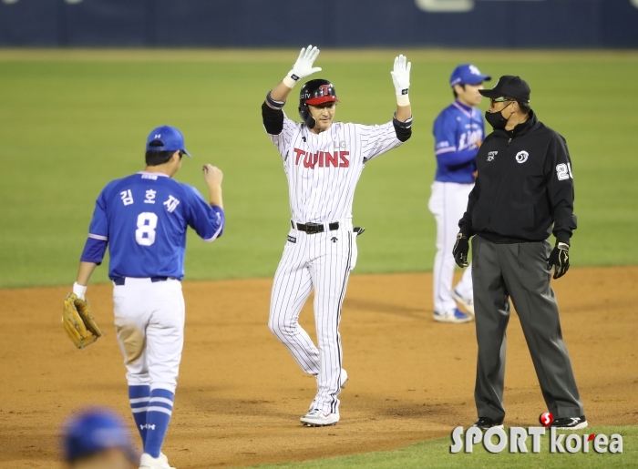 LG 박용택, KBO 최초 2,500 안타 기록 달성!