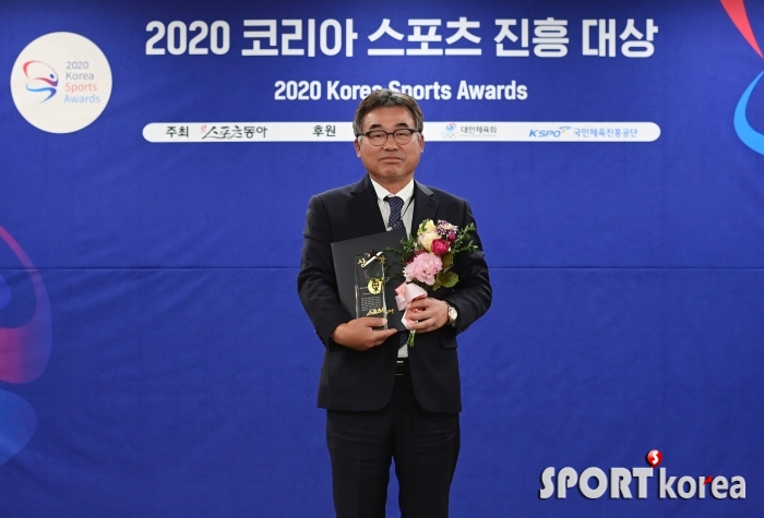 박병선 회장 `장인 정신 인정받은 수상`