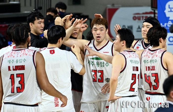 오리온, 전자랜드를 상대로 82-74 짜릿한 승리!