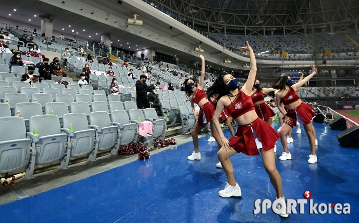 치어리더도 기다린 프로야구 개막!