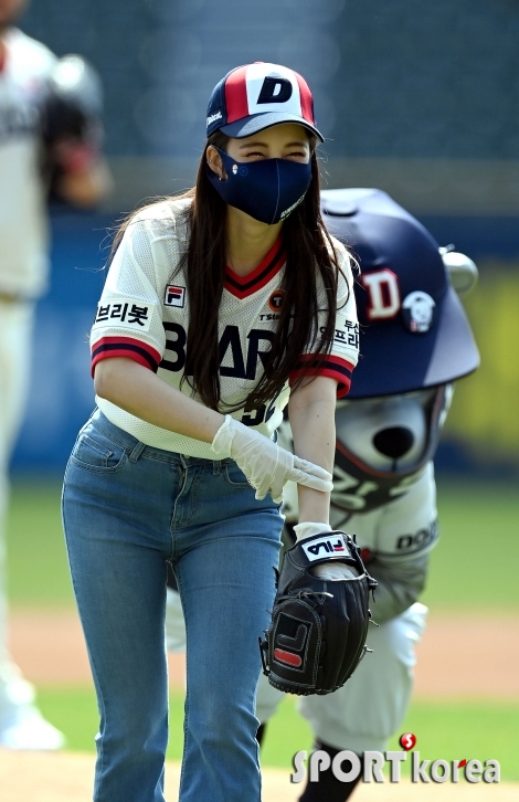 브레이브걸스 유정 `사인이 보이세요`