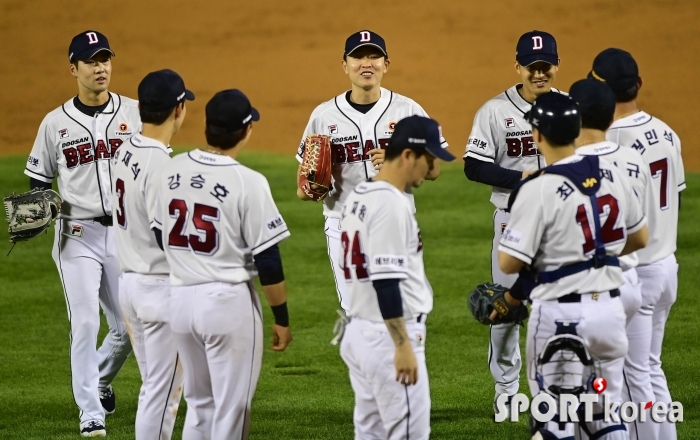 두산, 한화 상대로 9-3 기분 좋은 승리