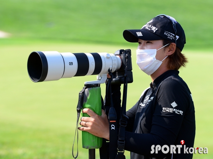 박지영, 동료들의 모든것을 촬영하자!