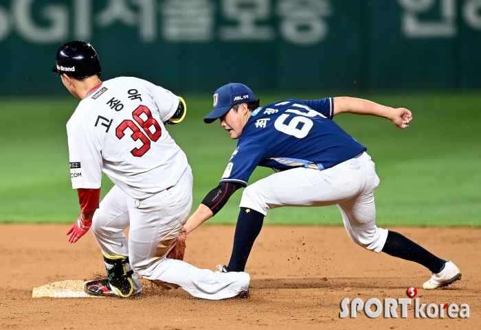 최정원, 공이 조금 더 빨랐으면~