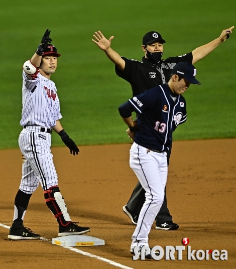 서건창 `선취점을 우리가 가져갑니다`