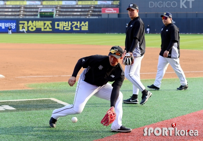 박경수, 완벽한 수비 훈련!