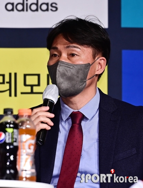 이영민 감독 `지난 해 어려움 잊고`