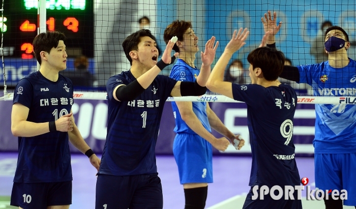 김규민 `내가 경기를 끝냈어~`