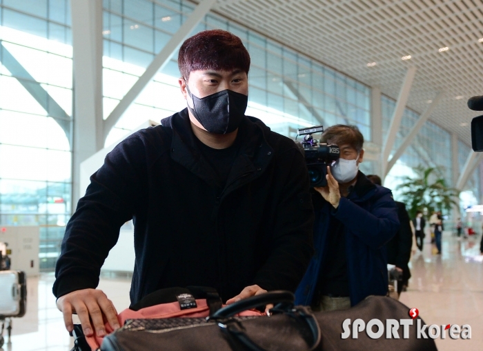 출국 준비하는 류현진