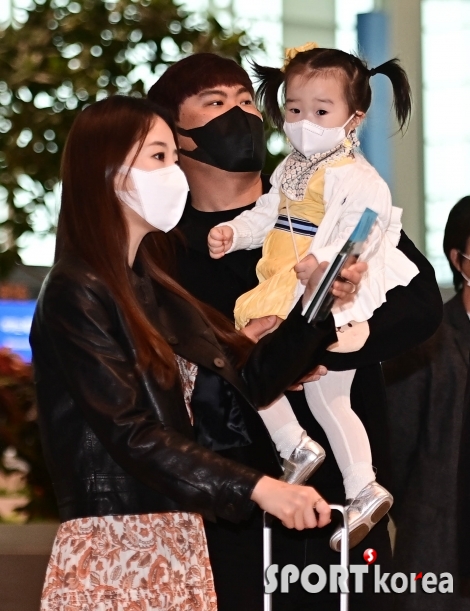 류현진 `가족과 함께 출국 준비`