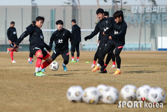 강릉에서 시작한 올림픽축구대표팀의 소집 훈련