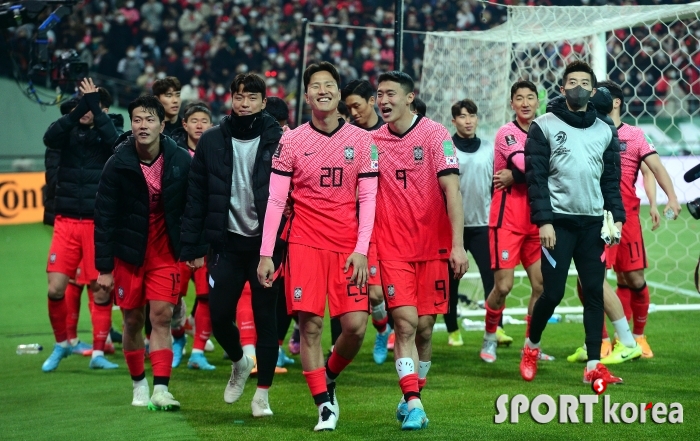 밝은 표정의 한국축구대표팀!