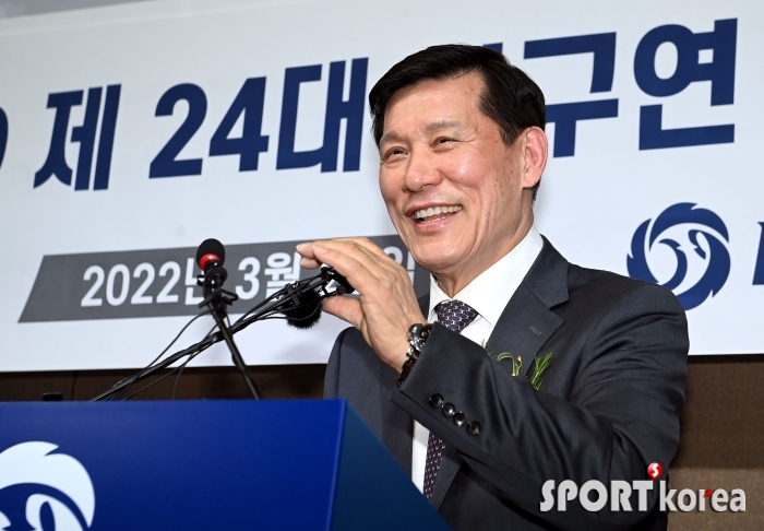 환한 미소의 KBO 허구연 신임 총재!