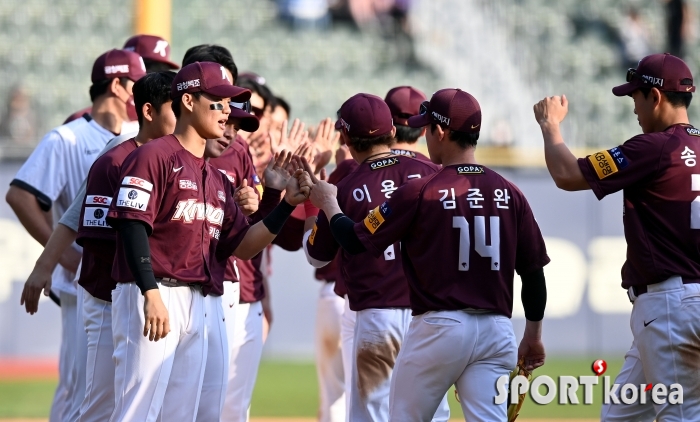 키움, 두산 꺾고 위닝 시리즈