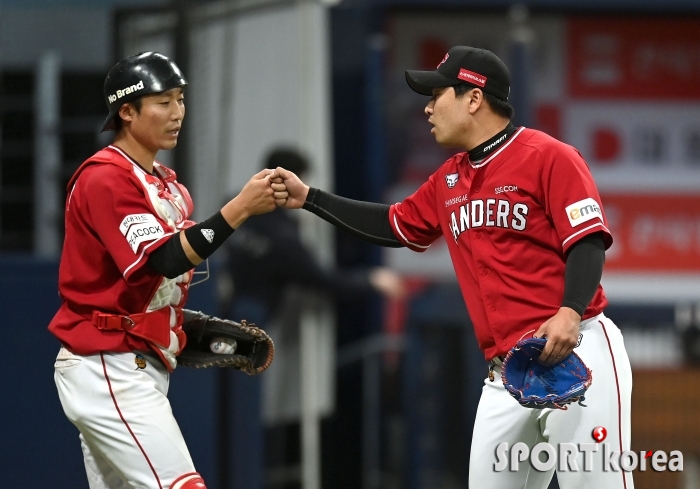 김택형, 만루 위기 막으며 13세이브