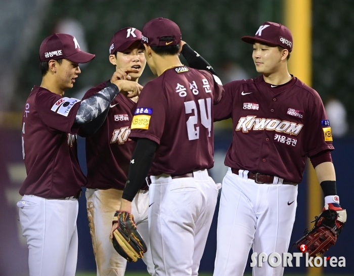 키움 `LG에 6-4로 깔끔한 승리`