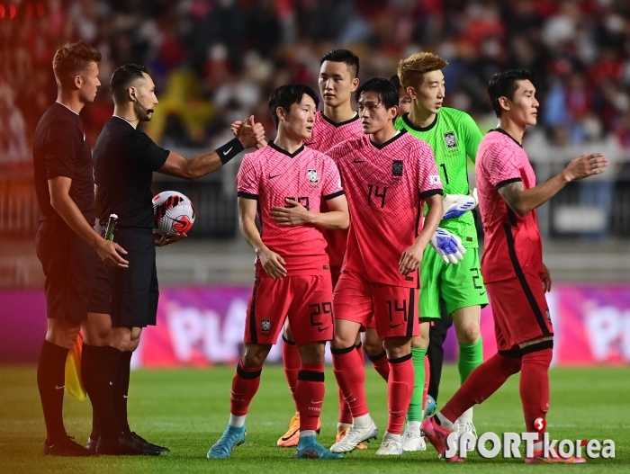 한국, 파라과이와 2-2 무승부