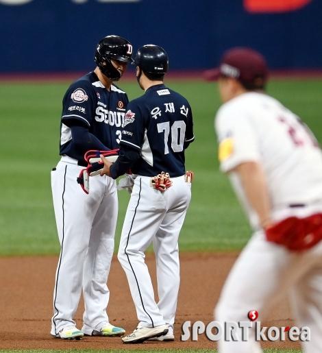 김재환, 1회부터 장타쇼!