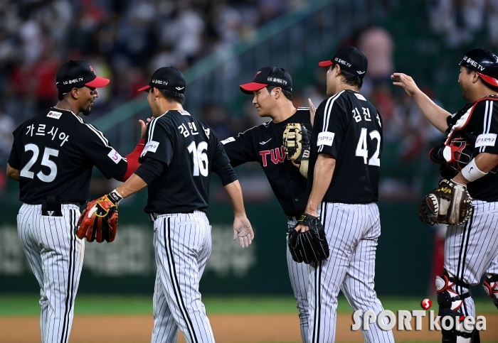 LG, 홈런포 앞세워 SSG를 상대로 9-0 완승!