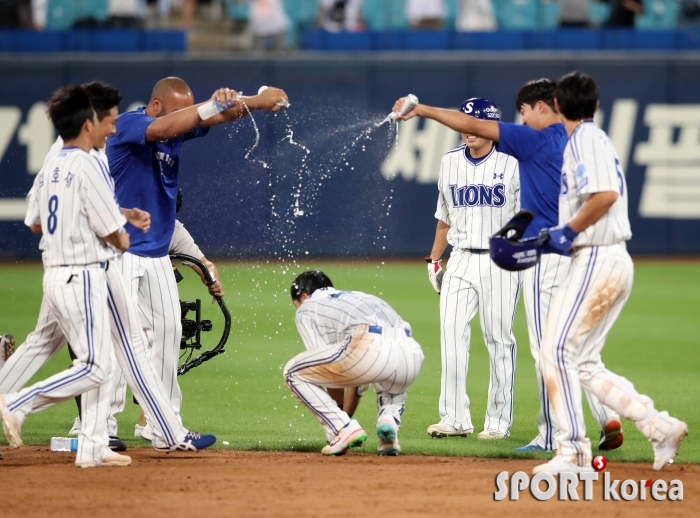 삼성 연장 10회말에 롯데에 8대 7 승리!