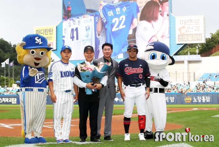 KBO 40주년 레전드 '이만수' 시상