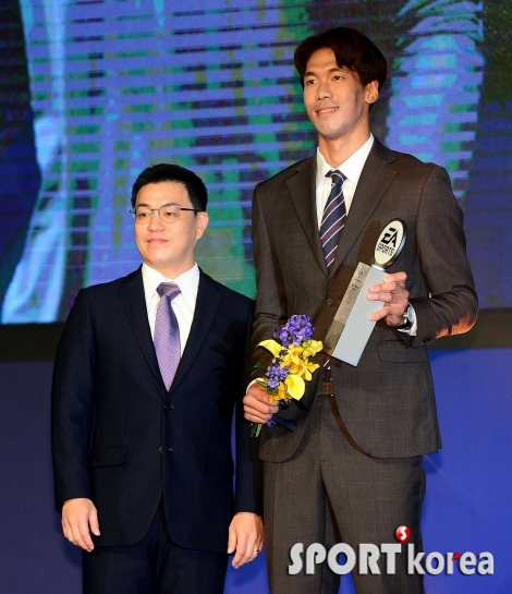 이범영, EA Most Selected Player 수상!