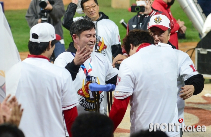 정용진 구단주 `한유섬 괜찮아`