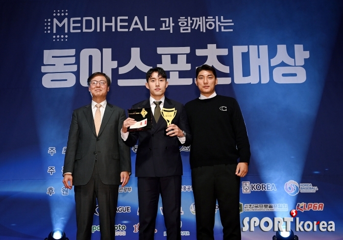신진호 `프로축구 올해의 선수상 수상`