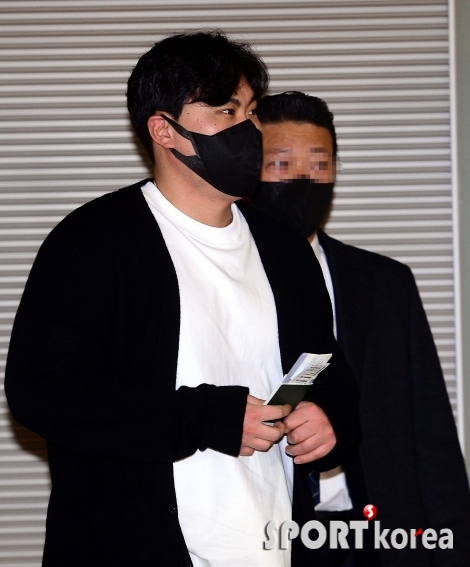 류현진 `2023시즌 위해 미국 출국!`