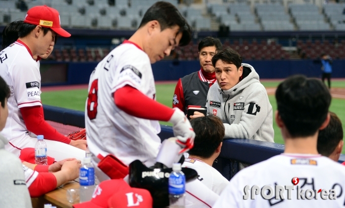 이대수 총괄, 야구대표팀을 상대로 좋은 경험!