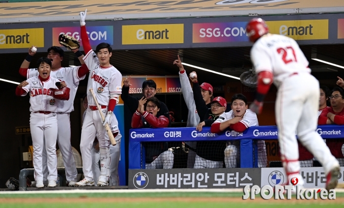 에레디아의 역전포에 SSG는 축제 분위기!