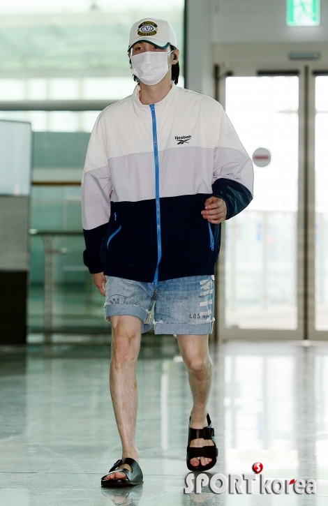 방탄소년단 슈가 `편안한 패션으로 자카르타 출국!`