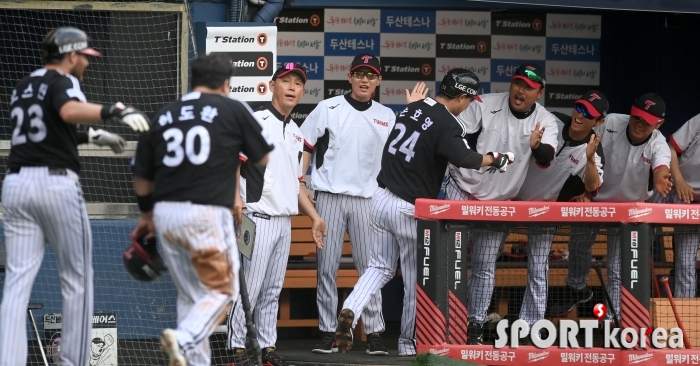 염경엽 감독 `운도 따라온다`